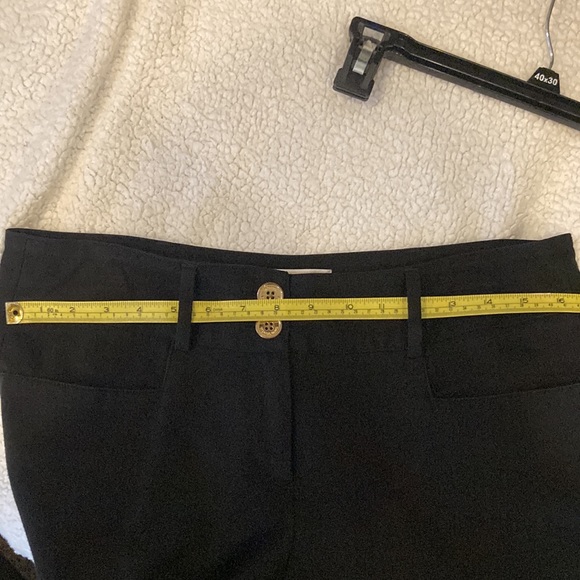 Michael Kors- black relaxed slacks with a slight ankle flair - Picture 9 of 9